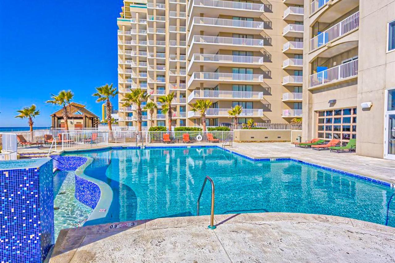 Apartment Escapes! To The Shores #204