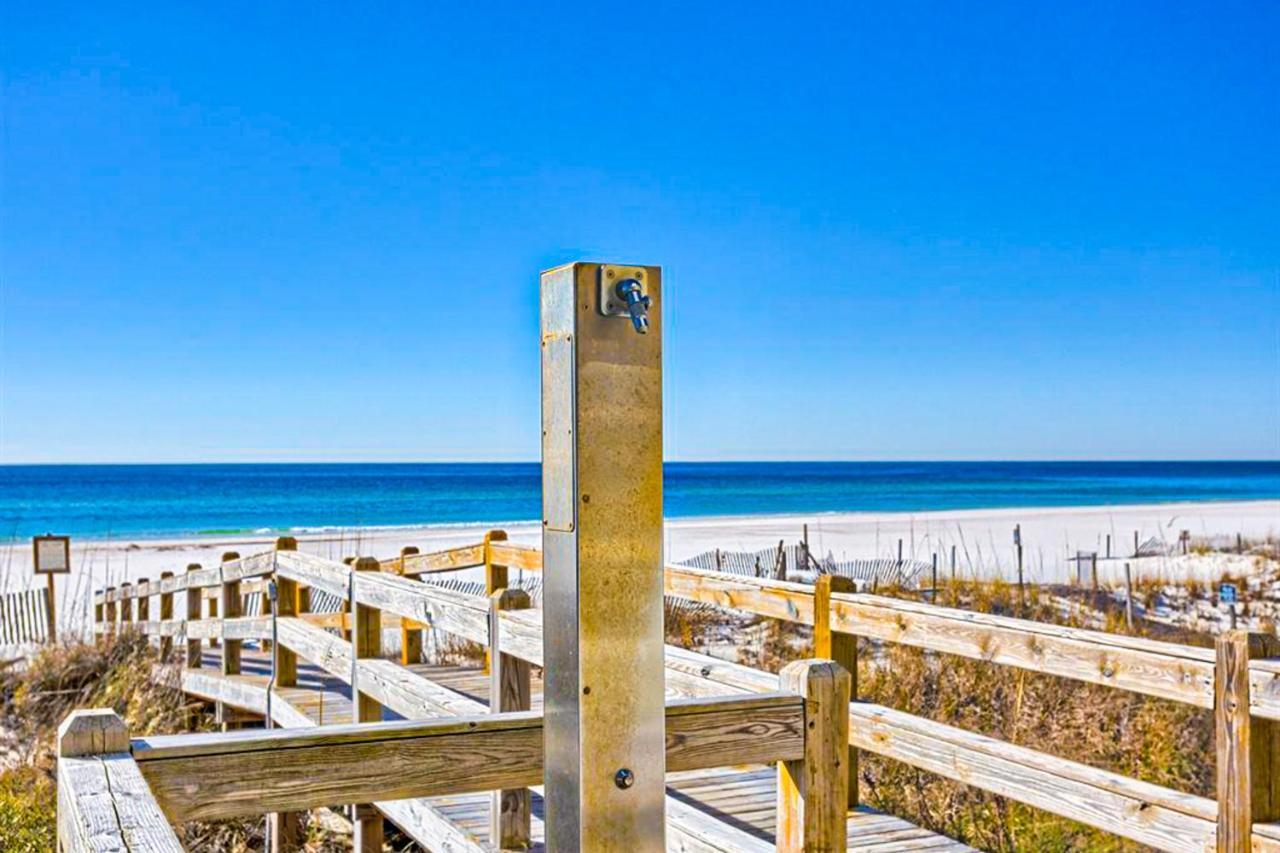Escapes! To The Shores #204 Apartment